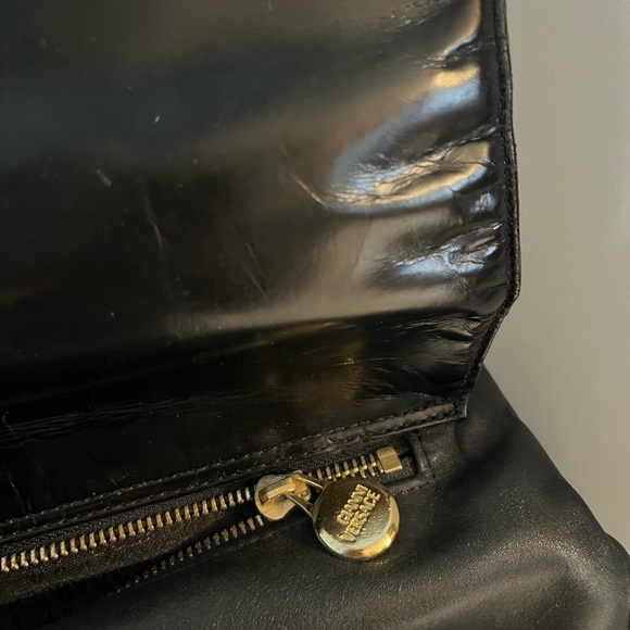 GIANNI VERSACE • AUTHENTIC VINTAGE BLACK GENUINE LEATHER SUNBURST LARGE TOTE BAG - Picture 15 of 16